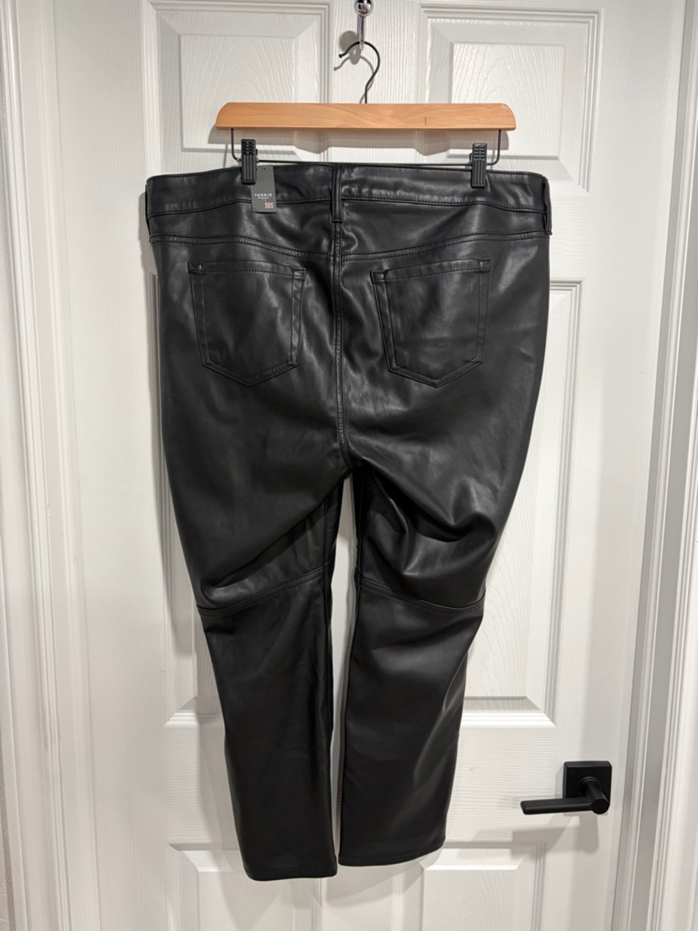 2/$30 torrid Deep Black Perfect Skinny Faux Leather High Rise Pants 16 Short NWT - Picture 4 of 10